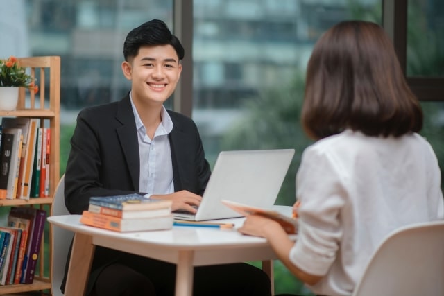 特定技能外国人の日本語力は施設でも育つ?利用者とのコミュニケーション